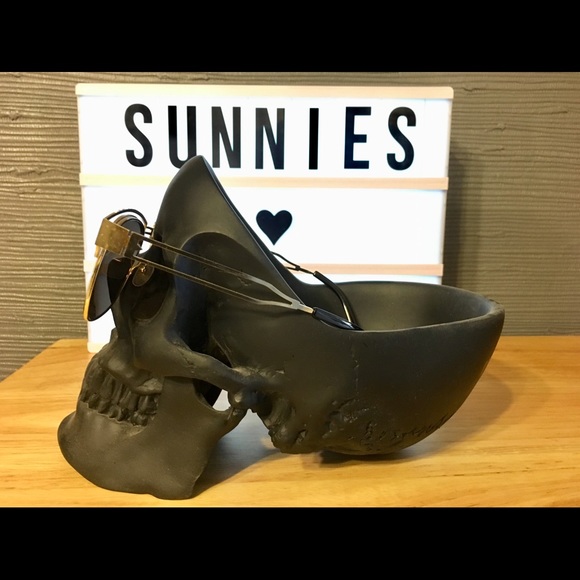 NWOT Gold Cutout Sunnies w Blue Reflective Lenses - Picture 2 of 6